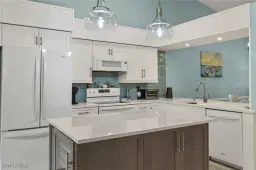 Picture of 15435 Cedarwood Ln 304, Naples, FL 34110