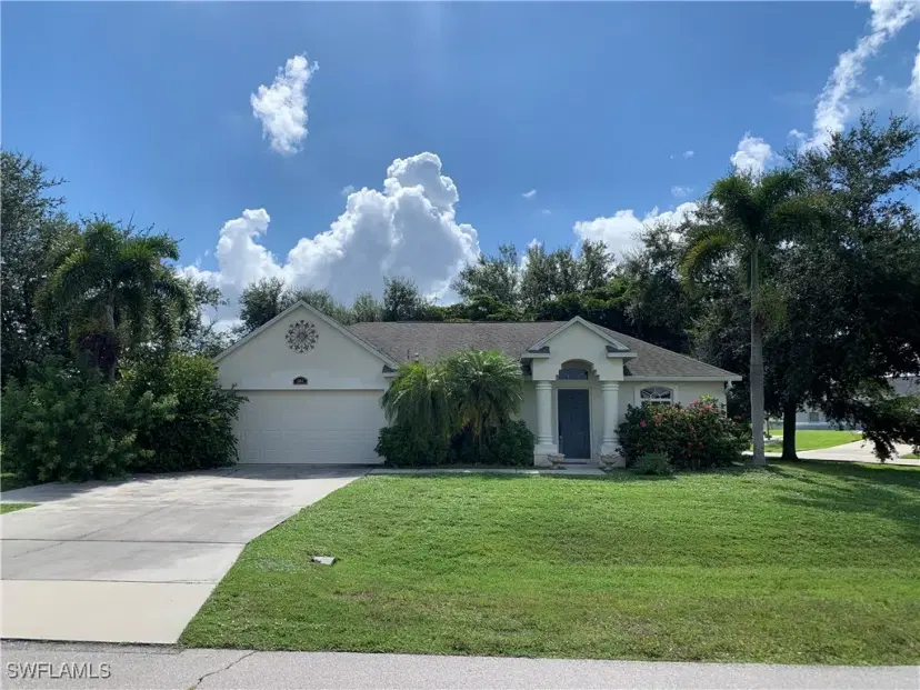 Picture of 504 Retunda Pkwy W, Cape Coral FL 33904