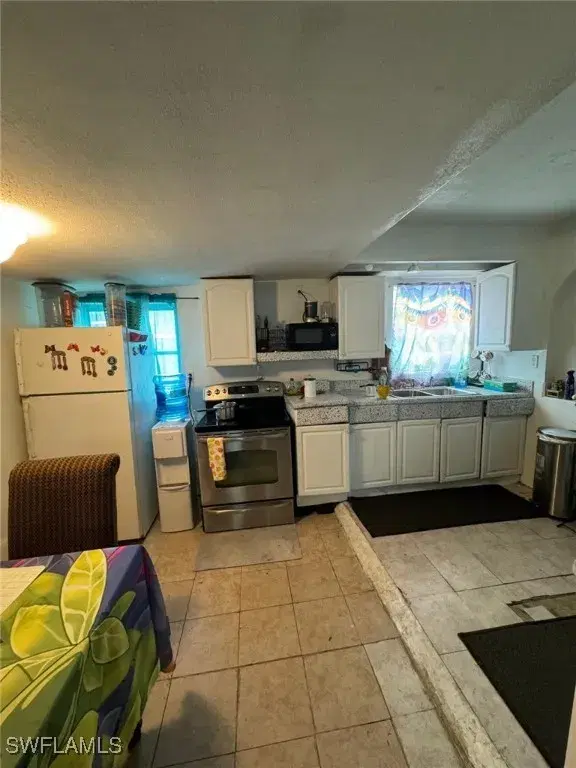 Picture of 27556 Nevada St, Bonita Springs FL 34135