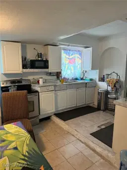 Picture of 27556 Nevada St, Bonita Springs, FL 34135