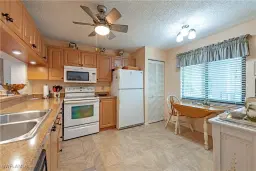 Picture of 5724 Deauville Cir H206, Naples, FL 34112