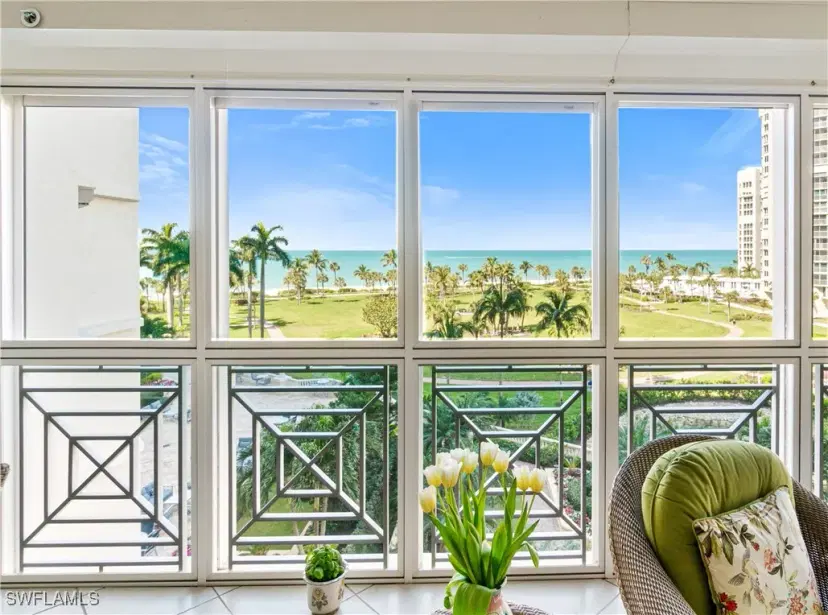 Picture of 4021 Gulf Shore Blvd N 405, Naples FL 34103