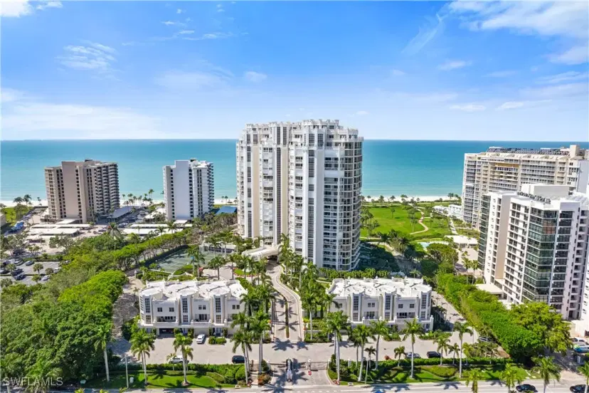 Picture of 4021 Gulf Shore Blvd N 405, Naples FL 34103