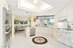 Picture of 4021 Gulf Shore Blvd N 405, Naples, FL 34103