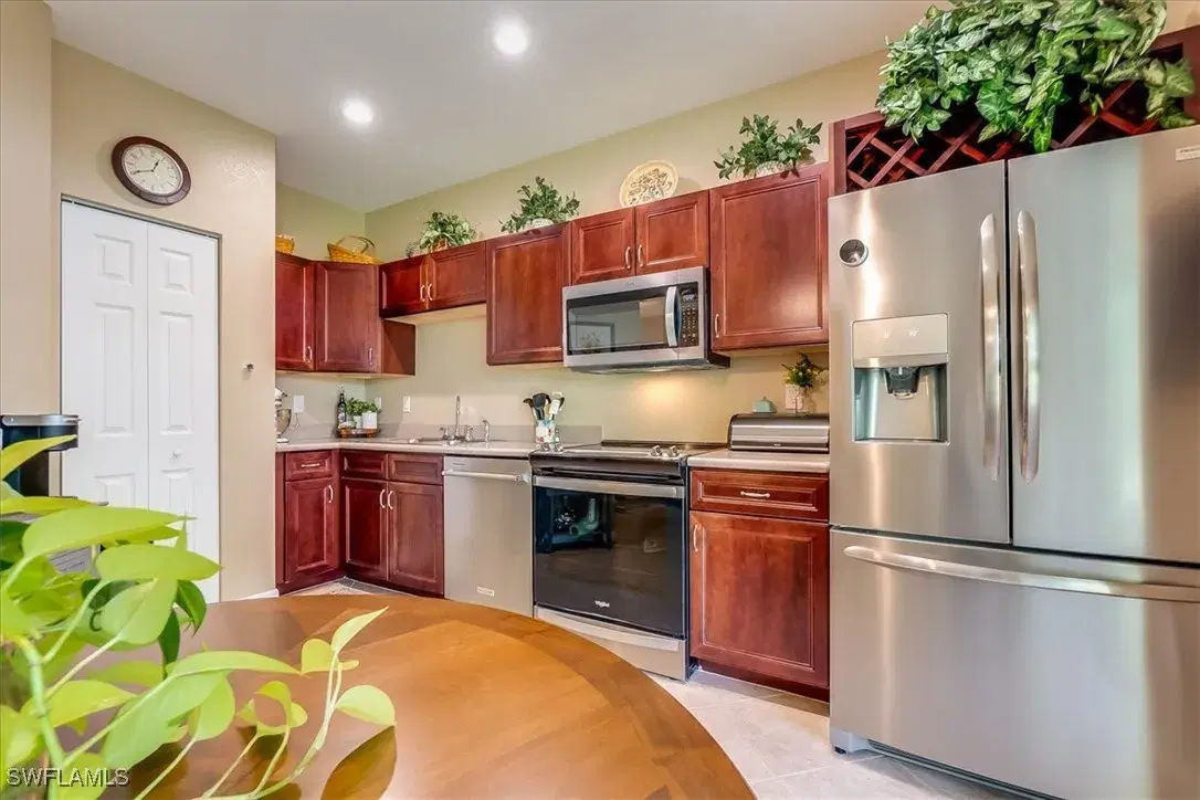 Picture of 3347 Dandolo Cir, Cape Coral, FL 33909