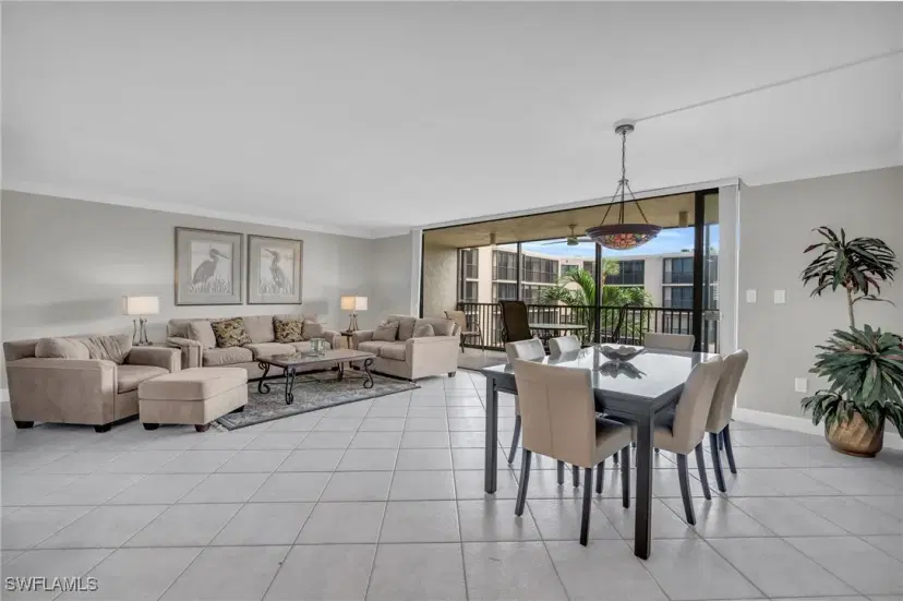 Picture of 1401 Middle Gulf Dr 302L, Sanibel FL 33957