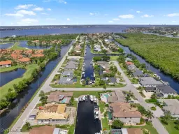 Picture of 6802 Griffin Blvd, Fort Myers, FL 33908