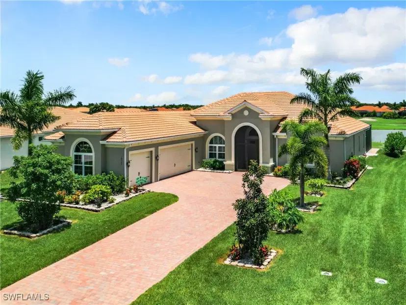 Picture of 18707 Ensenada Dr, Naples FL 34114