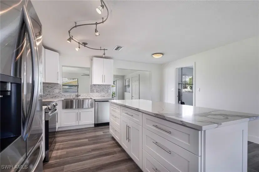 Picture of 1703 Marina Ter, North Fort Myers FL 33903