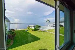 Picture of 3374 N Key Dr 5, North Fort Myers, FL 33903