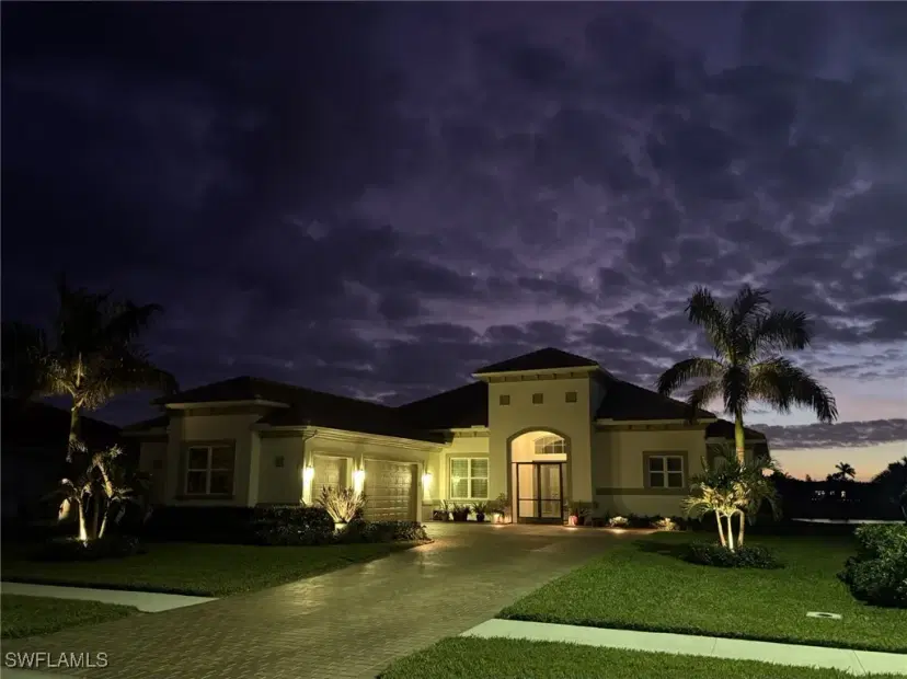 Picture of 18728 Ensenada Dr, Naples FL 34114
