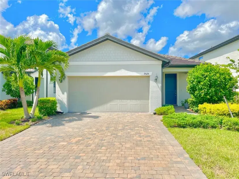 Picture of 9525 Bexley Dr, Fort Myers FL 33967