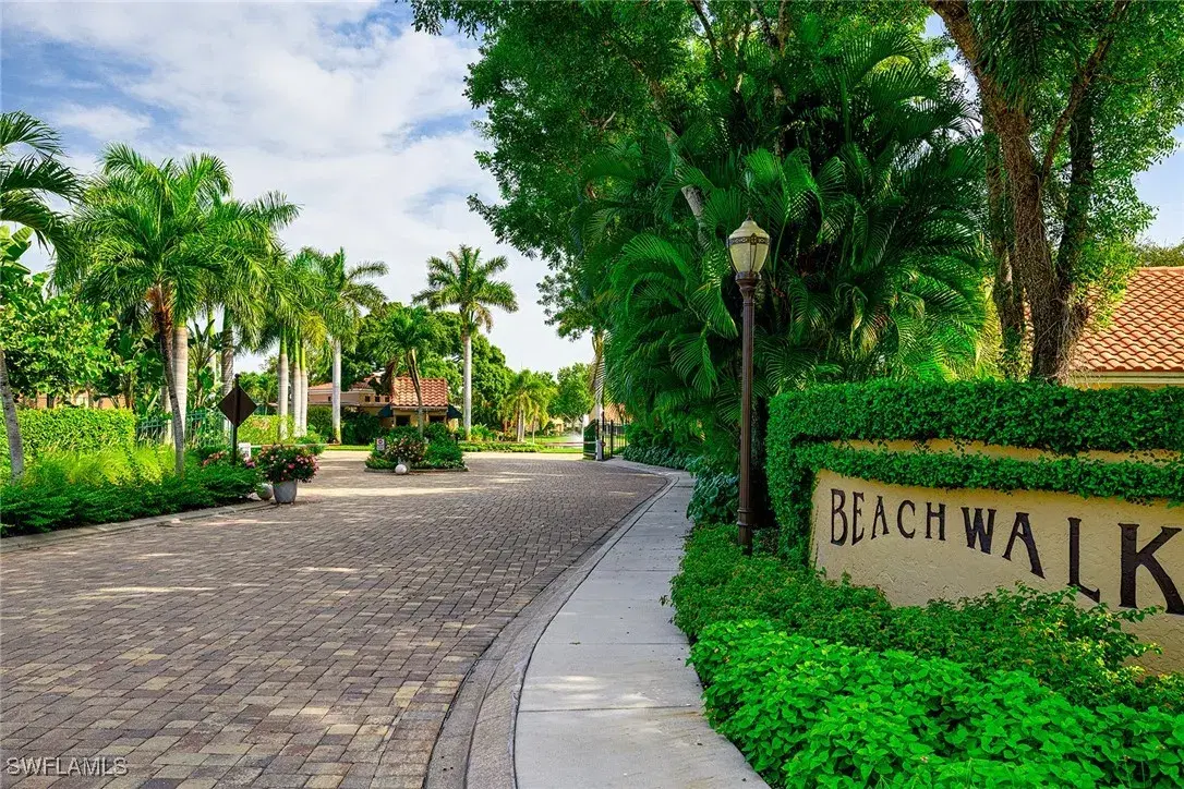 Picture of 565 Beachwalk Cir T-104, Naples, FL 34108