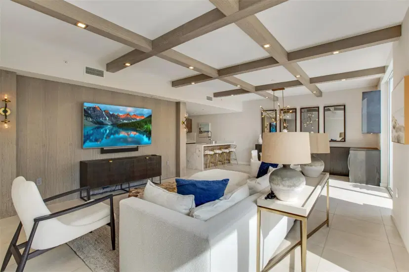 Picture of 401 N Birch Rd Th4, Fort Lauderdale FL 33304