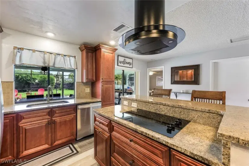 Picture of 17084 Wayzata Ct, North Fort Myers FL 33917