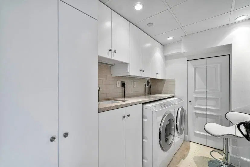 Picture of 150 Bradley Place 203, Palm Beach FL 33480