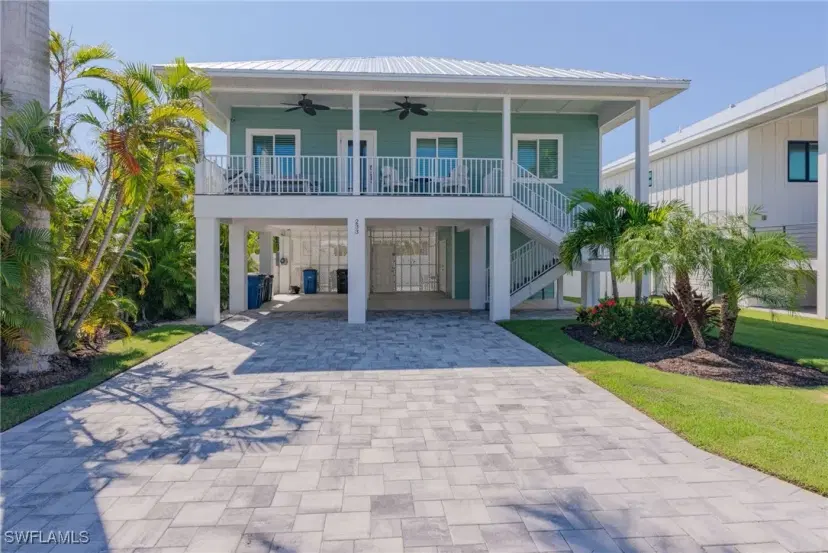 Picture of 233 Delmar Ave, Fort Myers Beach FL 33931