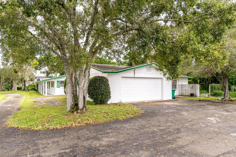 Picture of 4050 Greenwood Drive, Fort Pierce FL 34982
