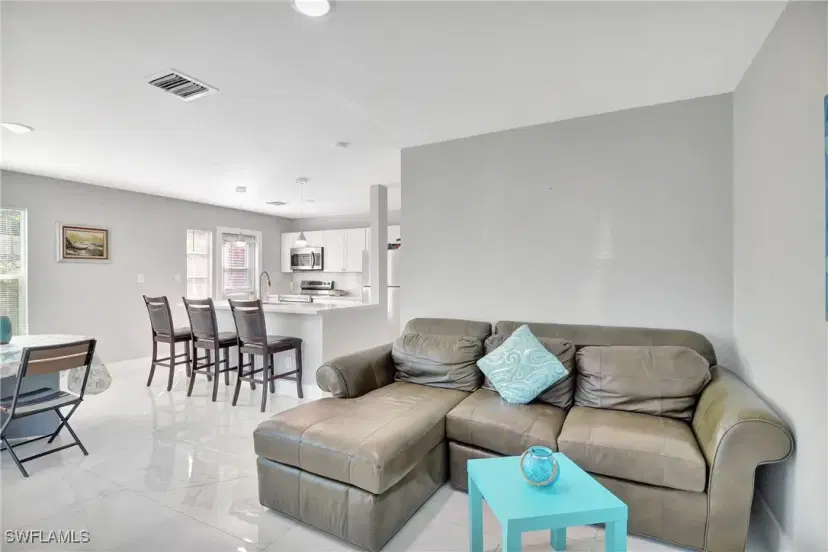 Picture of 37 Hamlin Ct, Lehigh Acres FL 33936