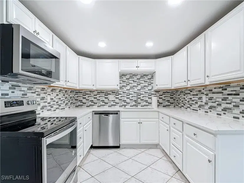 Picture of 4802 Albacore Ln, Fort Myers FL 33919