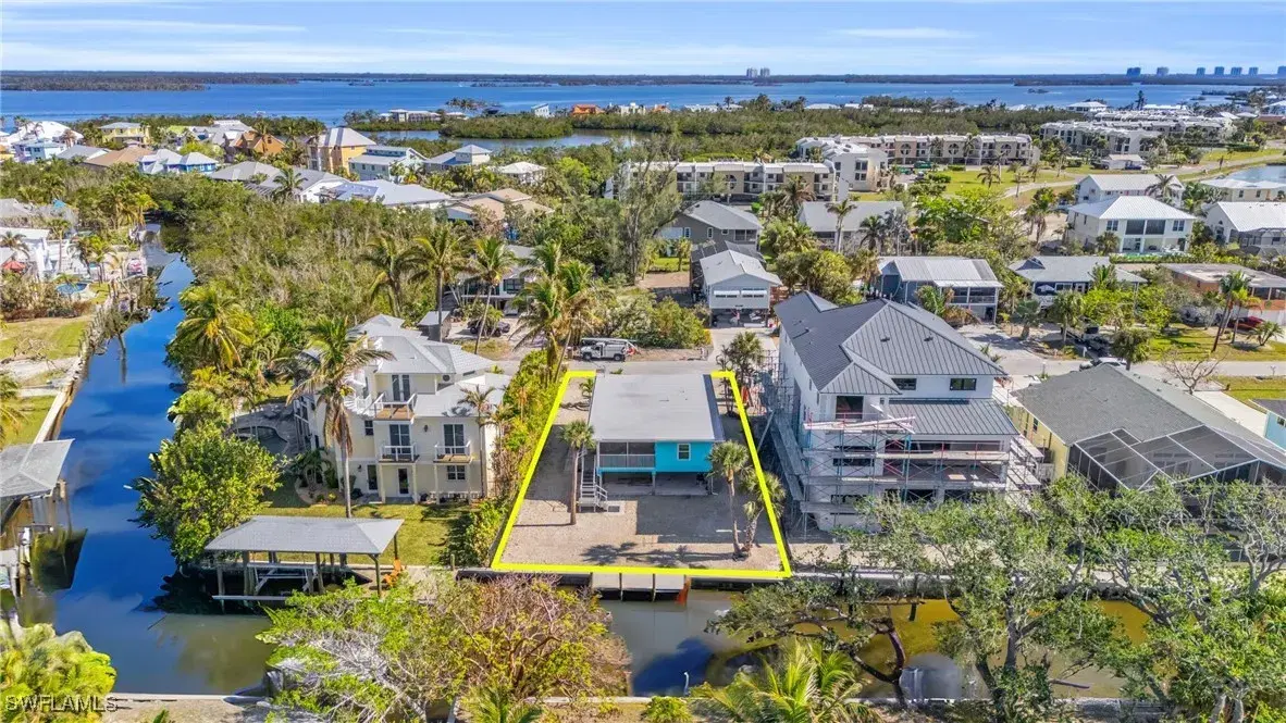 Picture of 270 Dundee Rd, Fort Myers Beach, FL 33931