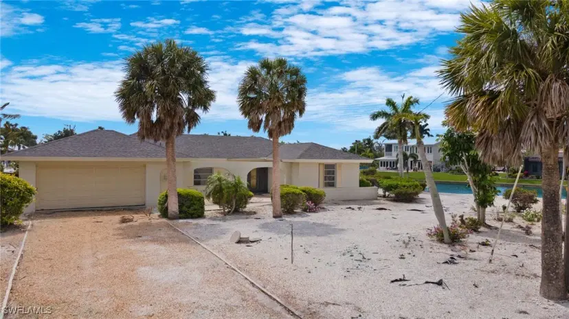 Picture of 761 Limpet Dr, Sanibel FL 33957