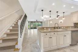 Picture of 800 River Point Dr 536, Naples, FL 34102