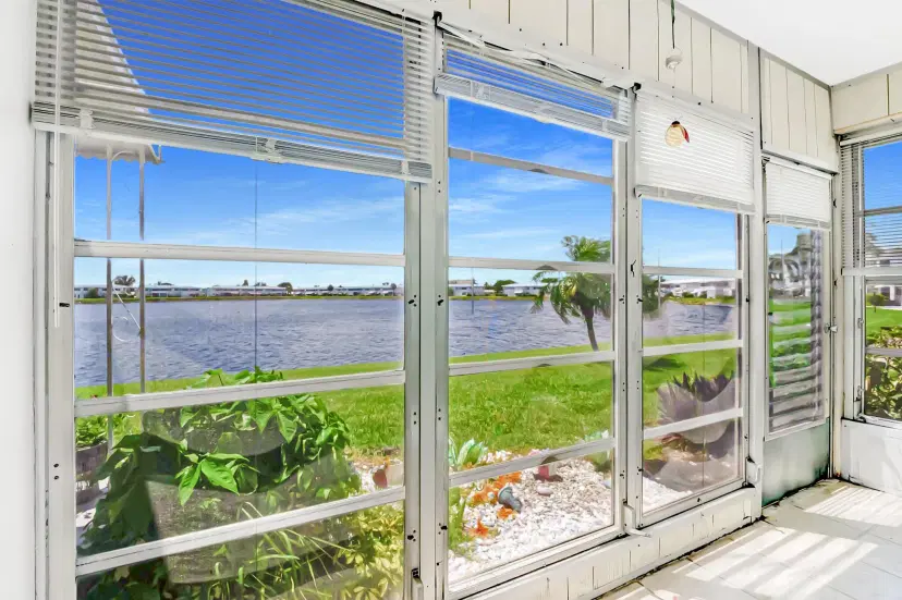 Picture of 1112 Lake Terrace 111, Boynton Beach FL 33426