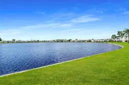 Picture of 1112 Lake Terrace 111, Boynton Beach, FL 33426