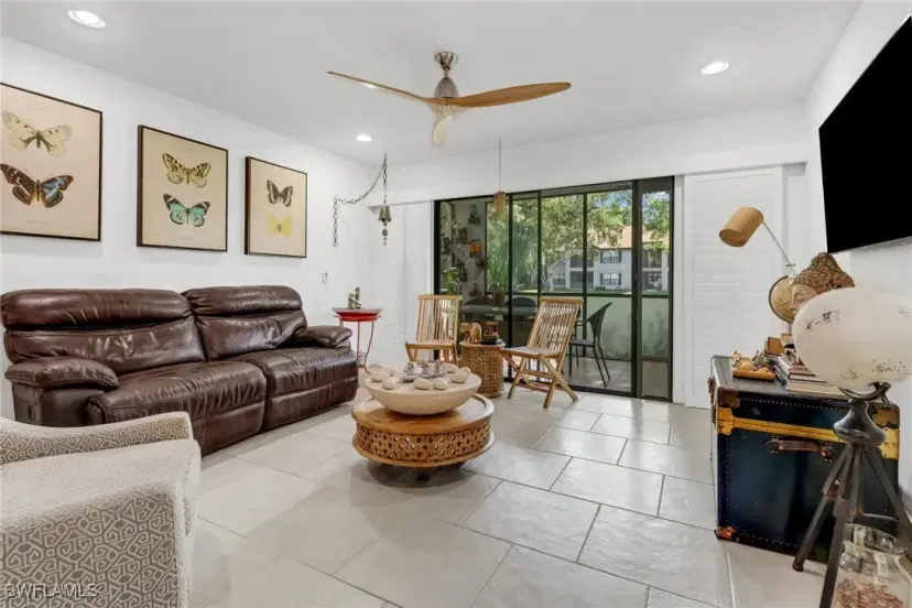 Picture of 2154 Arbour Walk Cir 2514, Naples FL 34109