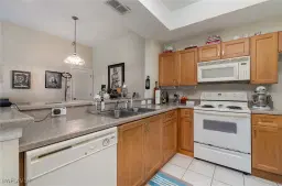 Picture of 9025 Colby Dr 2120, Fort Myers, FL 33919