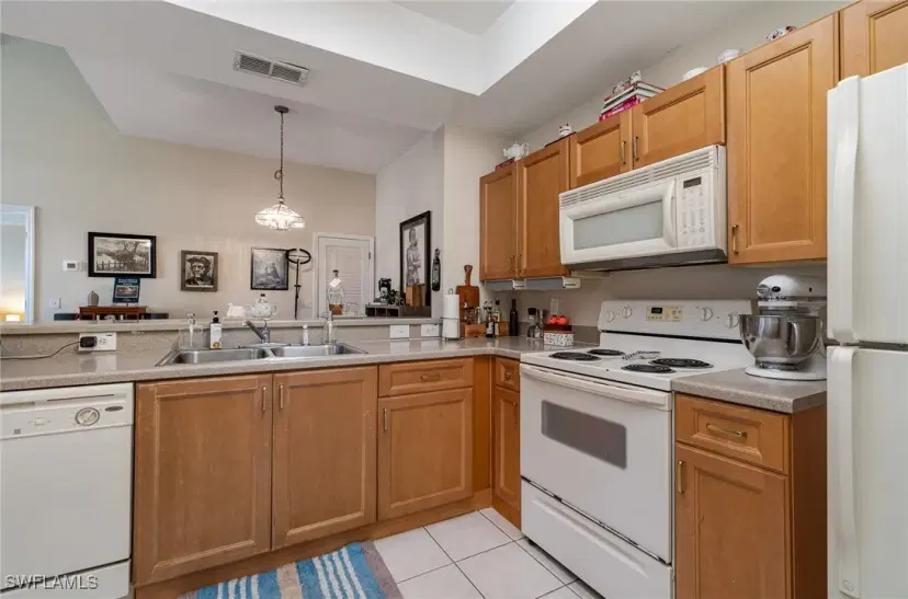 Picture of 9025 Colby Dr 2120, Fort Myers FL 33919