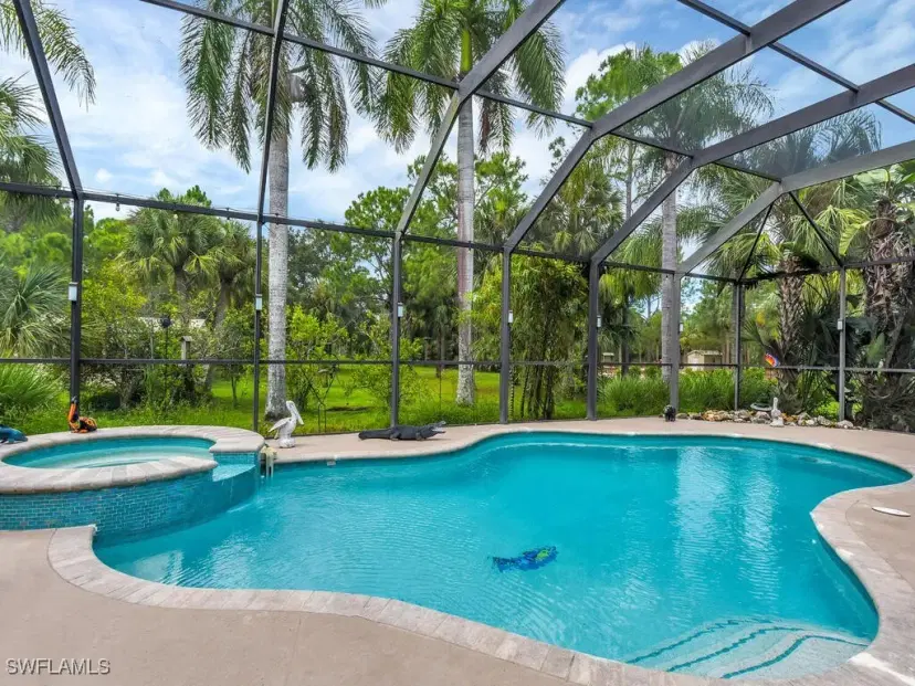 Picture of 721 13Th St Sw, Naples FL 34117