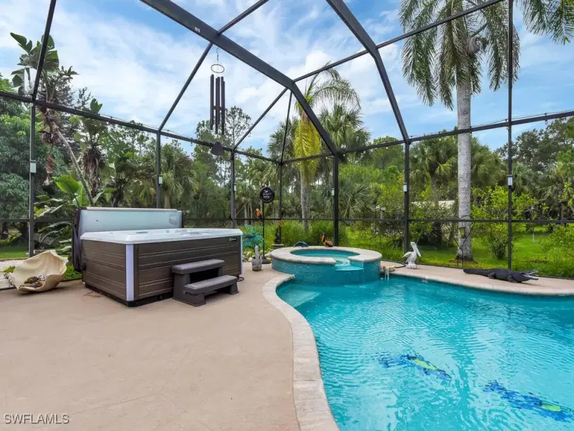 Picture of 721 13Th St Sw, Naples FL 34117