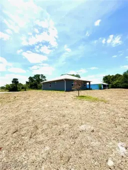 Picture of 2001 Jeronimo Rd, Labelle, FL 33935
