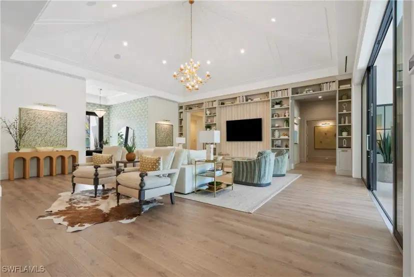 Picture of 515 Murex Dr, Naples FL 34102