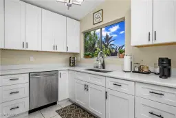 Picture of 6484 Royal Woods Dr, Fort Myers, FL 33908