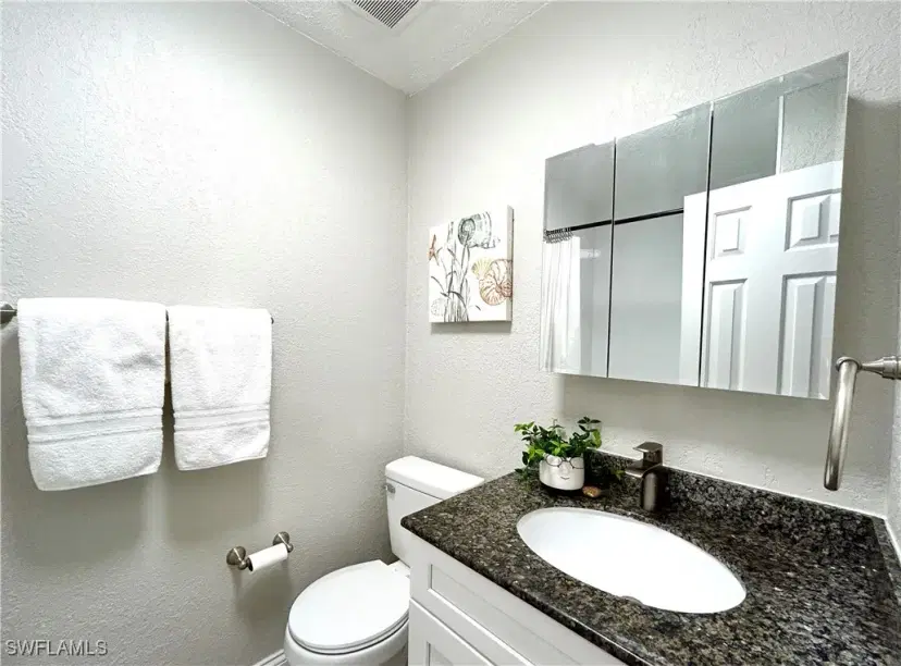 Picture of 4635 Bayshore Dr P9, Naples FL 34112