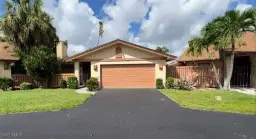 Picture of 6429 Royal Woods Dr, Fort Myers, FL 33908
