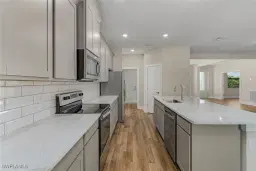 Picture of 987 Admiral Bull Halsey Ave, Labelle, FL 33935
