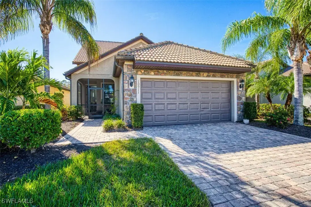 Picture of 10911 Glenhurst St, Fort Myers, FL 33913