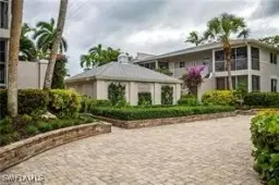 Picture of 638 7Th Ave S B638, Naples, FL 34102
