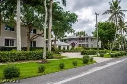 Picture of 638 7Th Ave S B638, Naples, FL 34102