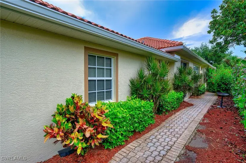 Picture of 8515 Chase Preserve Dr, Naples FL 34113