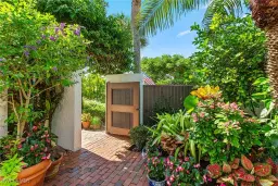 Picture of 505 Tierra Mar Ln W 48, Naples, FL 34108