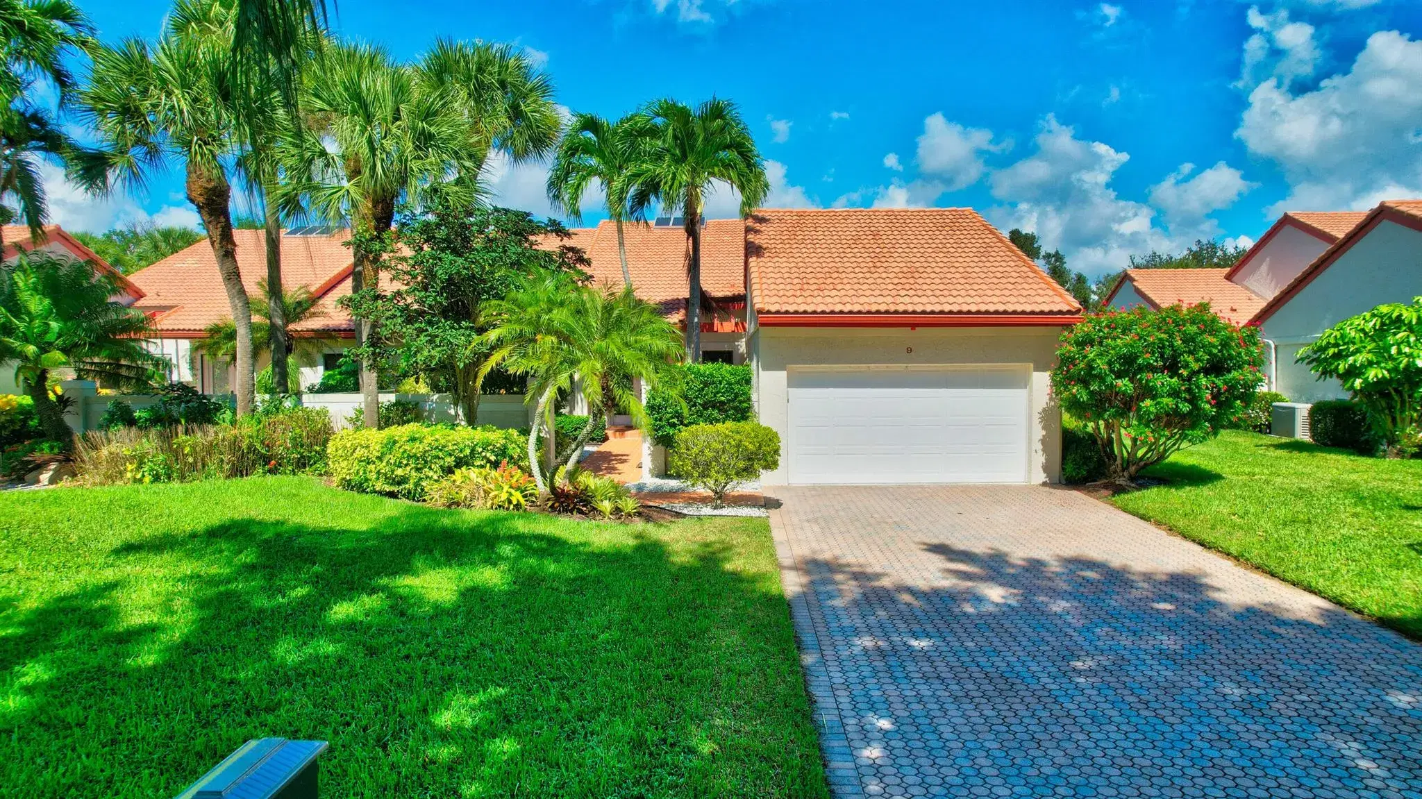 Picture of 9 Windsor Lane, Boynton Beach, FL 33436