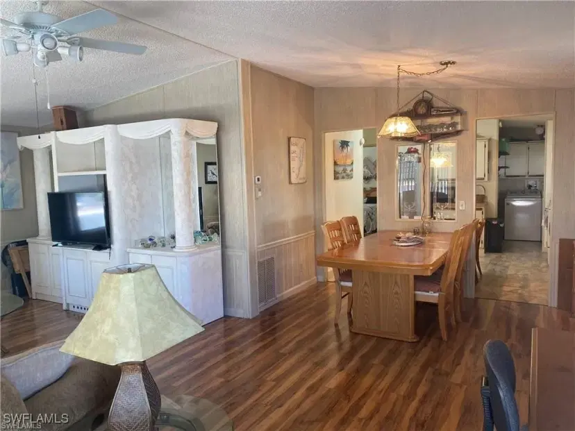 Picture of 571 Sunrise Ln, North Fort Myers FL 33903