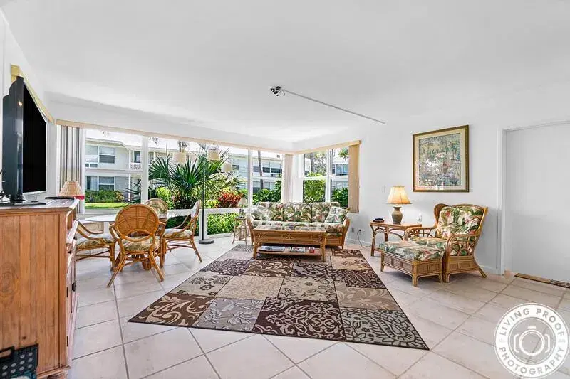 Picture of 320 S Ocean Boulevard L-C, Delray Beach FL 33483