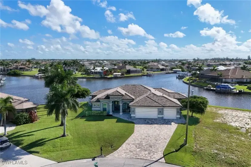 Picture of 915 NW 36Th Pl, Cape Coral FL 33993