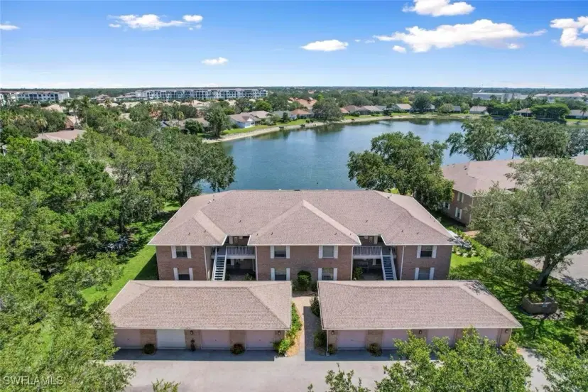 Picture of 6680 Ilex Cir 3-D, Naples FL 34109